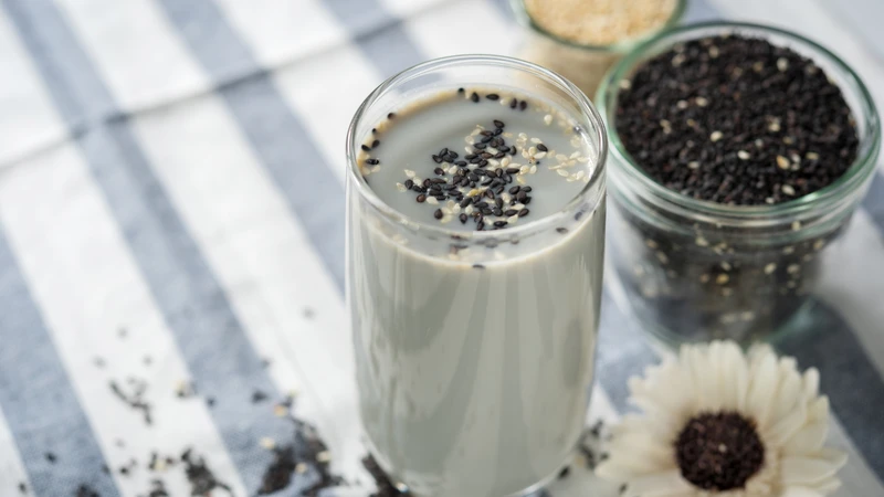 Sữa mè đen hỗ trợ giảm LDL, triglyceride và tăng HDL