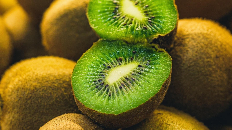 Kiwi là một trong những trái cây chứa nhiều vitamin E