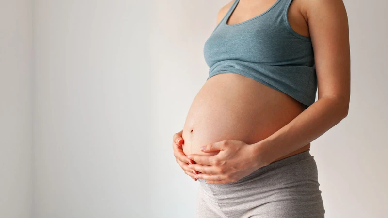 Mùi nồng từ nước hoa, khói, sơn, dung môi hoặc chất tẩy rửa có thể gây khó chịu, đau đầu hay kích ứng ở một số người