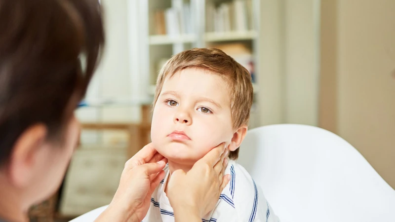 Những triệu chứng bệnh quai bị ở trẻ em mà bạn cần lưu ý  1