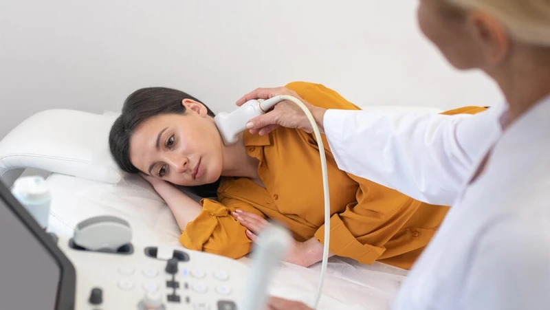 Nổi hạch ở xương quai hàm trái có sao không? Khi nào cần đến gặp bác sĩ? 5