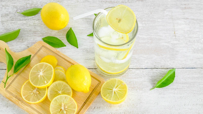 Lượng calo trong nước chanh phụ thuộc vào các thành phần đi kèm