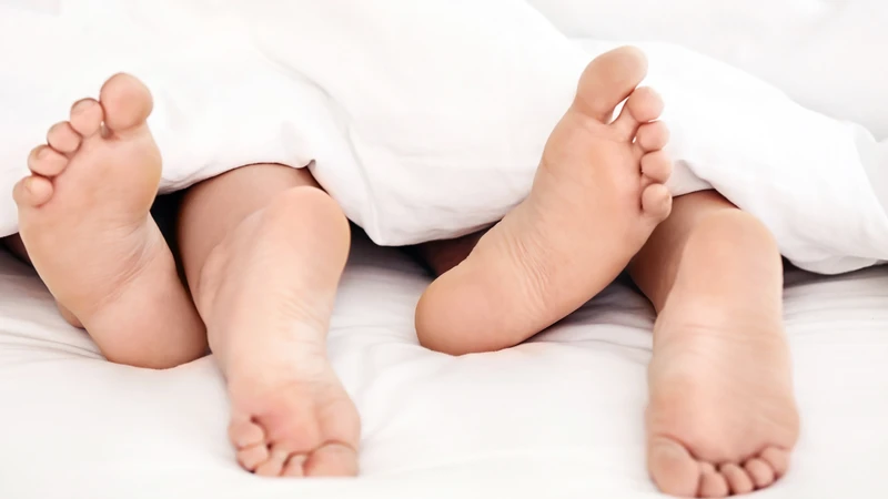 Nuốt tinh dịch không thể gây mang thai qua đường tiêu hóa