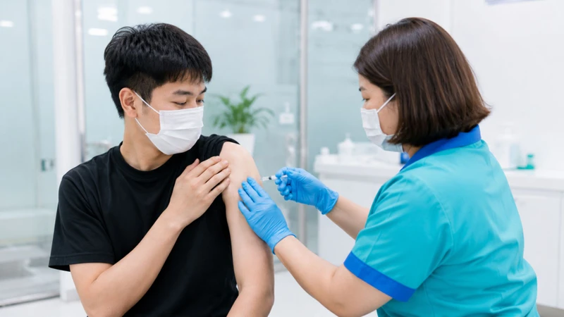 Tiêm vắc xin sốt xuất huyết là biện pháp giúp chủ động bảo vệ sức khỏe