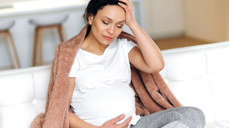 Ốm nghén nặng có thể khiến thai phụ mệt mỏi, thiếu dinh dưỡng hoặc sụt cân