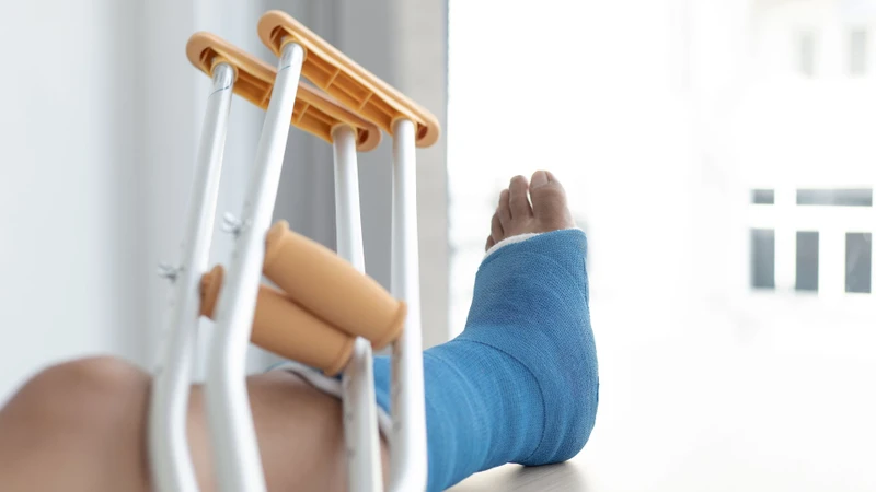 Màng xương bao bọc và bảo vệ bề mặt xương