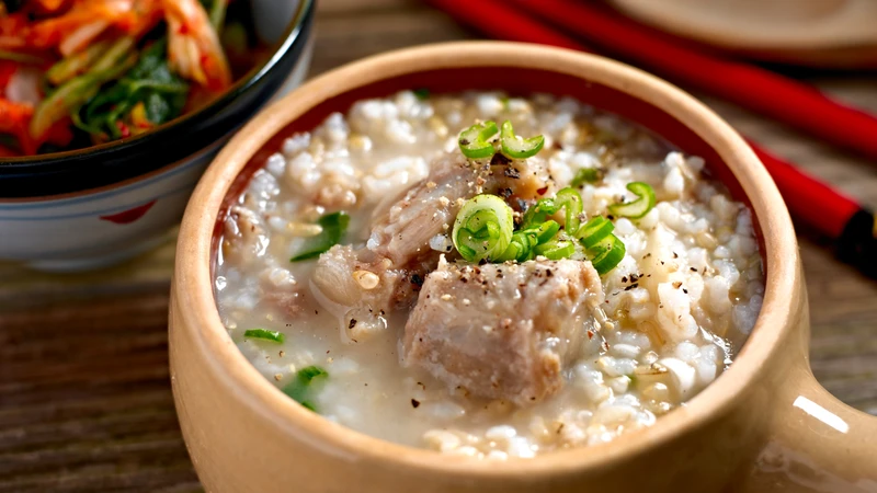 Cha mẹ nên ưu tiên thức ăn mềm, dễ tiêu và chia nhỏ bữa nếu trẻ chán ăn
