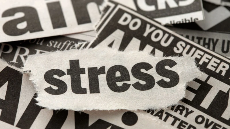 Stress có thể gây ức chế phản xạ xuống sữa