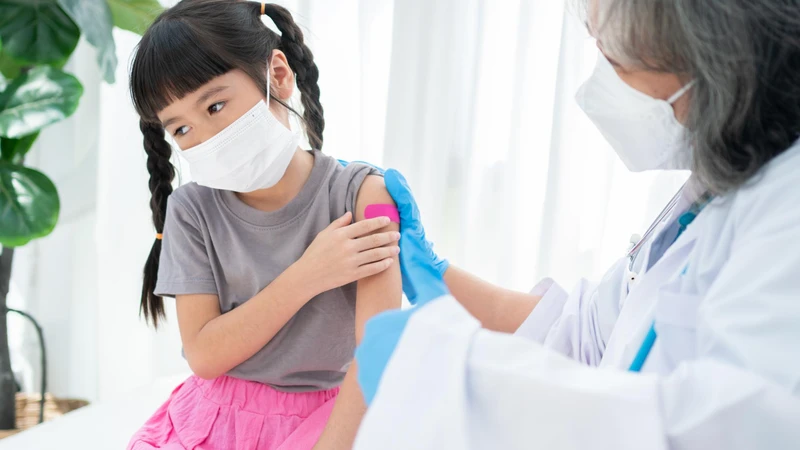 Bác sĩ sẽ tư vấn loại vắc xin phế cầu phù hợp sau khi đánh giá tình trạng của trẻ