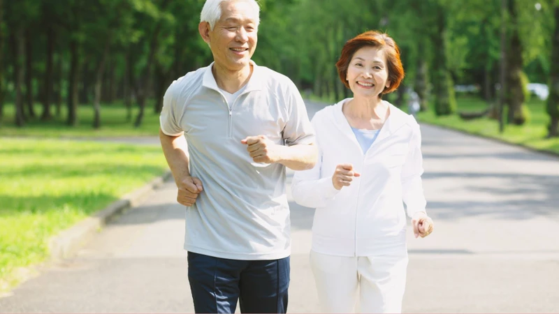 Vận động kết hợp dinh dưỡng giúp duy trì sức khỏe xương