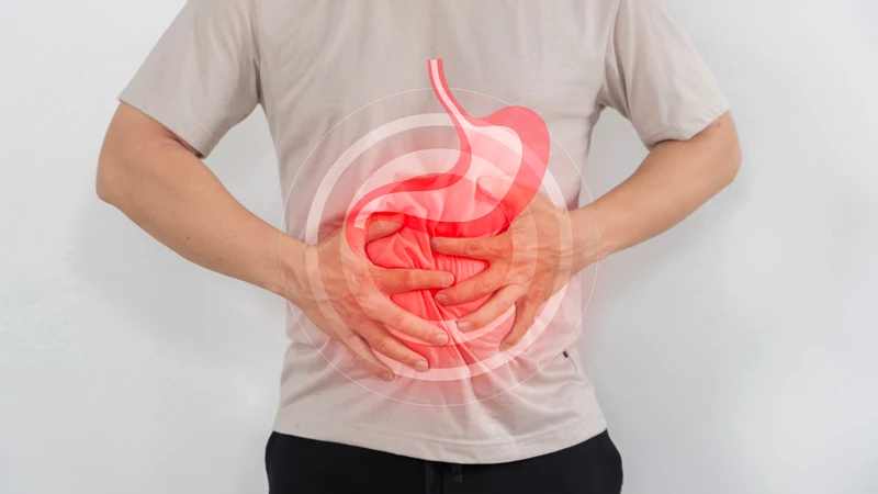 Người bệnh dạ dày nên hạn chế ăn sấu