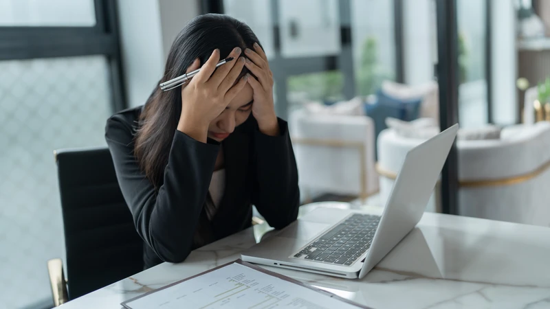 Công việc bận rộn và căng thẳng hằng ngày có thể làm giảm năng lượng và ham muốn tình dục