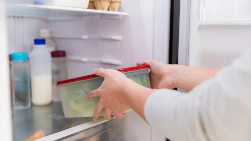 Ngoài cách sử dụng, bạn cũng nên chú ý đến việc lựa chọn, sơ chế và bảo quản rau ngổ