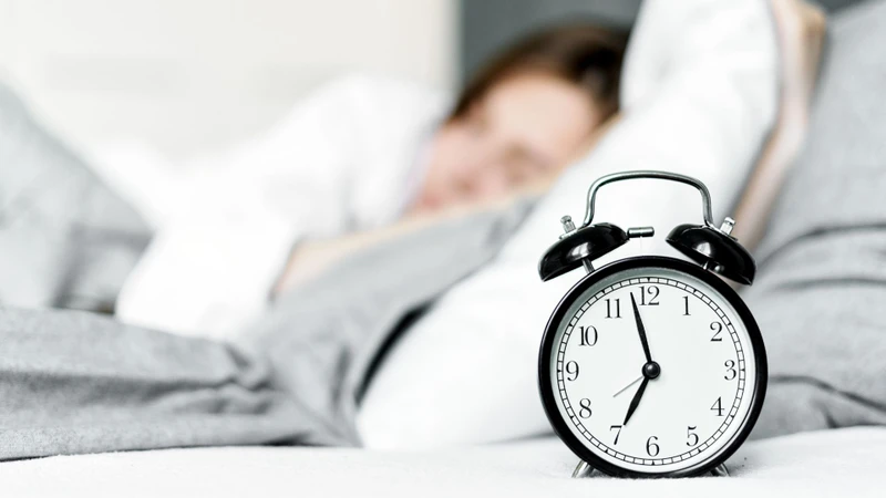 Người mắc rối loạn giấc ngủ nên duy trì thời gian ngủ cố định