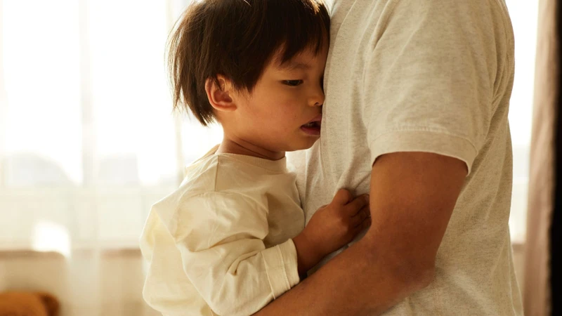 Những biểu hiện của rối loạn có thể nhận thấy rõ qua hành vi và cảm xúc của trẻ