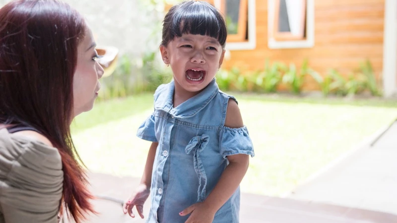 Rối loạn lo âu chia ly là tình trạng tâm lý ảnh hưởng mạnh mẽ đến trẻ em và cả người chăm sóc
