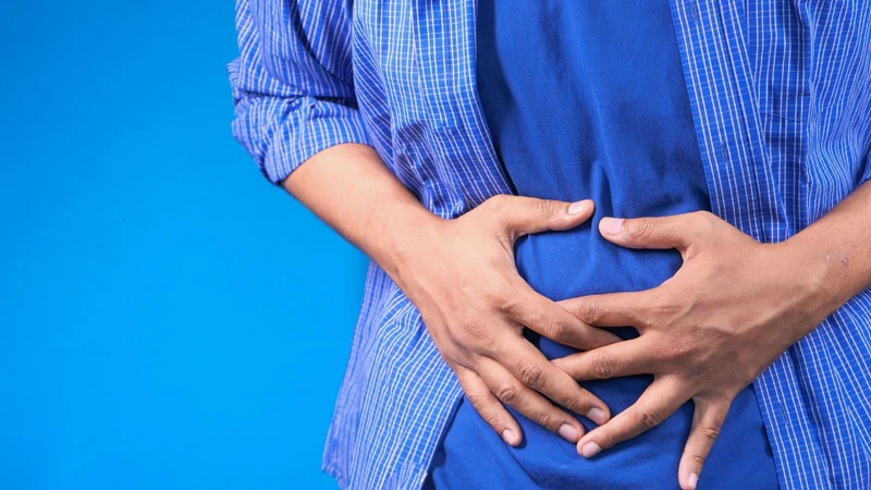Triệu chứng&nbsp;rối loạn thần kinh thực vật​ dạ dày gây đầy bụng, chướng hơi