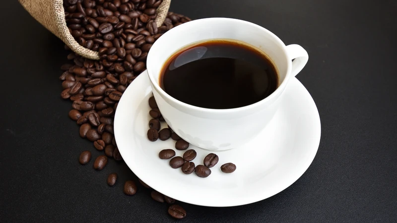 Hạn chế caffeine có thể giúp kiểm soát triệu chứng rối loạn tiền đình