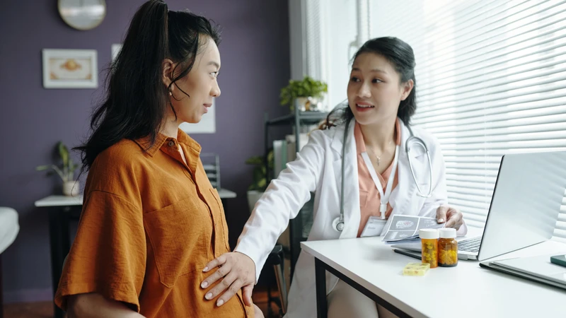 Nên đi khám nếu vùng rốn đột ngột thay đổi màu sắc bất thường