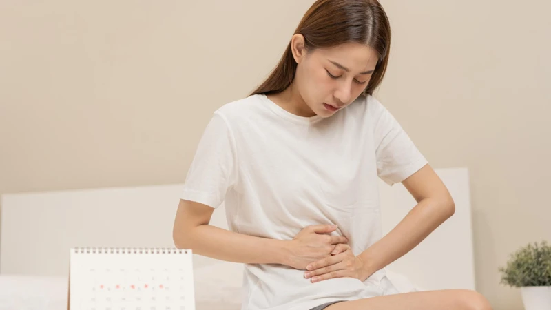 Nhiều bệnh lý phụ khoa có thể gây rong kinh kèm đau bụng dưới