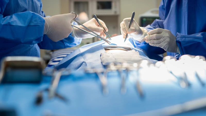 Sarcoma sụn được điều trị chủ yếu bằng phẫu thuật loại bỏ khối u
