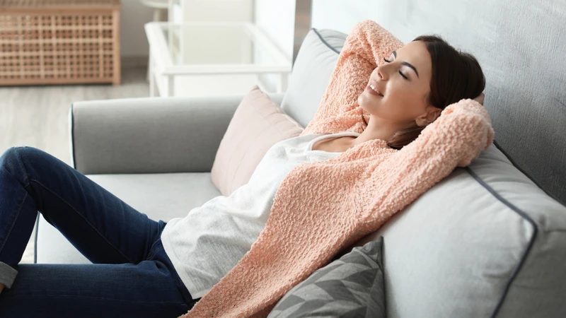 Giữ tinh thần thoải mái giúp bạn duy trì tâm lý tích cực trong quá trình mang thai