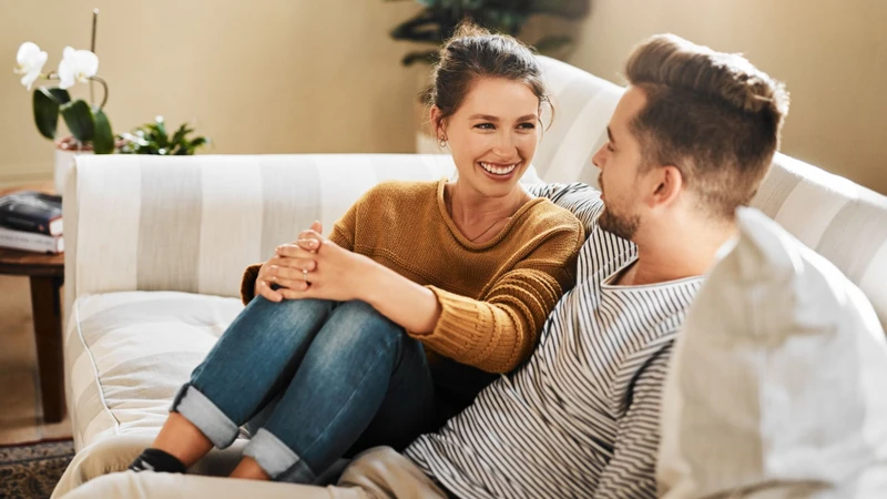 Lựa chọn tư thế và lắng nghe cơ thể giúp quan hệ an toàn sau mổ ruột thừa