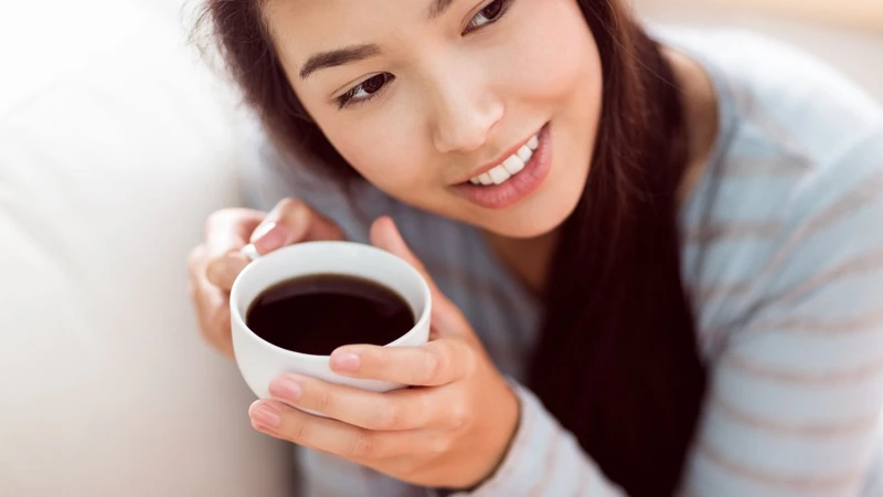 Uống cà phê đúng cách giúp giảm nguy cơ khó chịu sau phẫu thuật