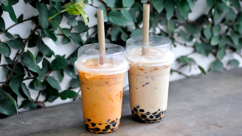 Sau sinh bao lâu được uống trà sữa? Ảnh hưởng của trà sữa đến sữa mẹ và bé 1