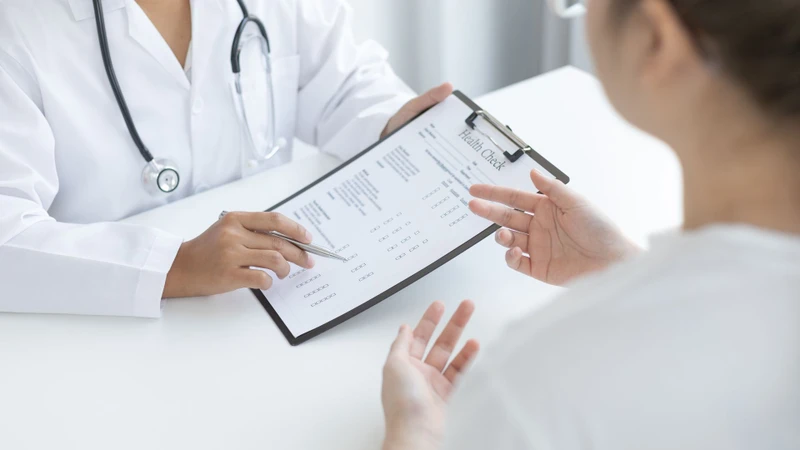 Sau sinh có nên chườm nóng bụng không? Những lưu ý quan trọng cần biết 3