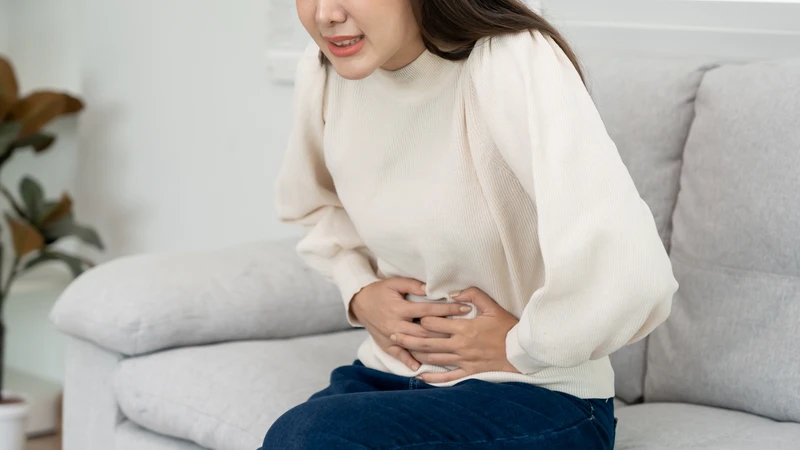 Nên hạn chế các món gà chiên, rán nhiều dầu mỡ, đặc biệt khi người bệnh đang buồn nôn, đầy bụng hoặc khó tiêu