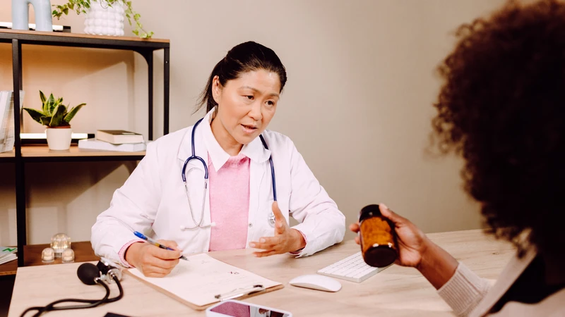 Siêu âm phát hiện dịch tử cung phải làm gì? Bác sĩ thường ưu tiên điều trị bằng thuốc nếu phát hiện sớm