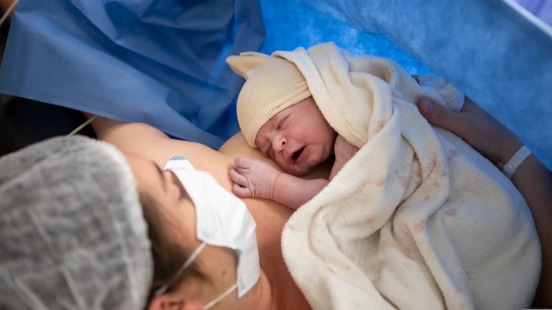 Sinh mổ bao lâu thì hết sản dịch? Các yếu tố ảnh hưởng đến thời gian hết sản dịch 1
