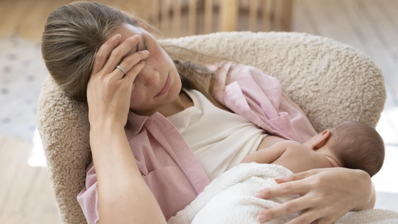 Mẹ bỉm cần tránh thức khuya và căng thằng