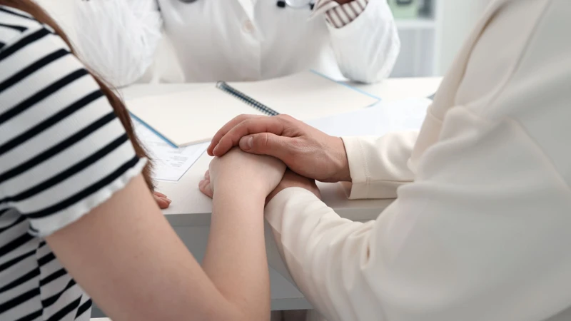 Nên kiểm tra khả năng sinh sản nếu quan hệ đều đặn không dùng biện pháp tránh thai mà chưa có tin vui