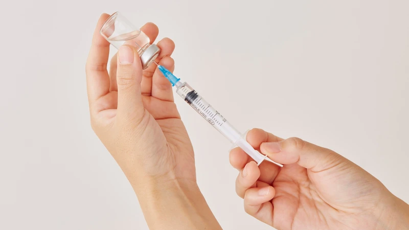 Vắc xin giúp tạo miễn dịch chủ động và giảm nguy cơ biến chứng nặng