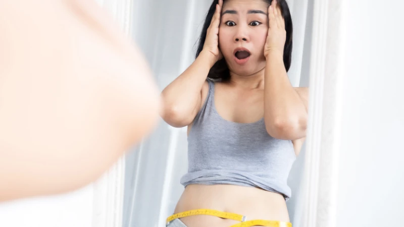 Stress có tăng cân không? Lý giải thói quen ăn uống khi căng thẳng 2