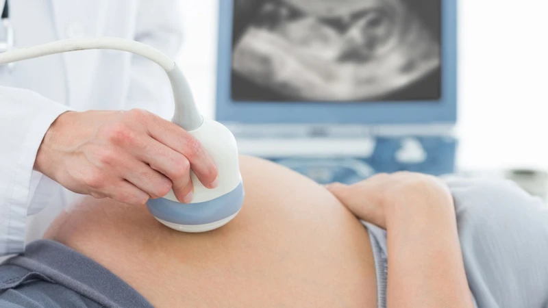 Việc sử dụng siêu âm hoặc xét nghiệm trong thai kỳ nên hướng đến mục tiêu chăm sóc, sàng lọc