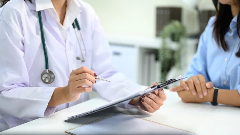 Tham khảo ý kiến bác sĩ giúp theo dõi sức khỏe hiệu quả hơn
