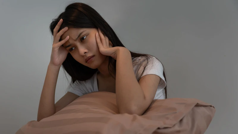 Thiếu ngủ, mất ngủ là một trong những nguyên nhân hàng đầu gây sưng bọng mắt dưới