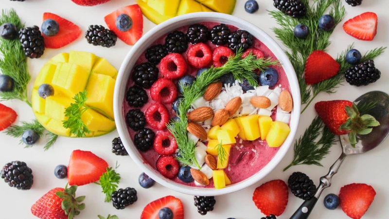 Ăn thực phẩm giàu vitamin C giúp tăng cường mô nướu