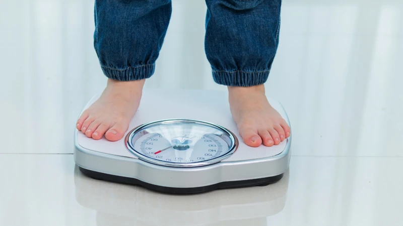 Tác hại của dầu lạc có thể gây tăng cân nếu sử dụng quá nhiều