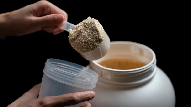 Tác hại của whey protein: Cảnh báo rủi ro và cách sử dụng an toàn 1