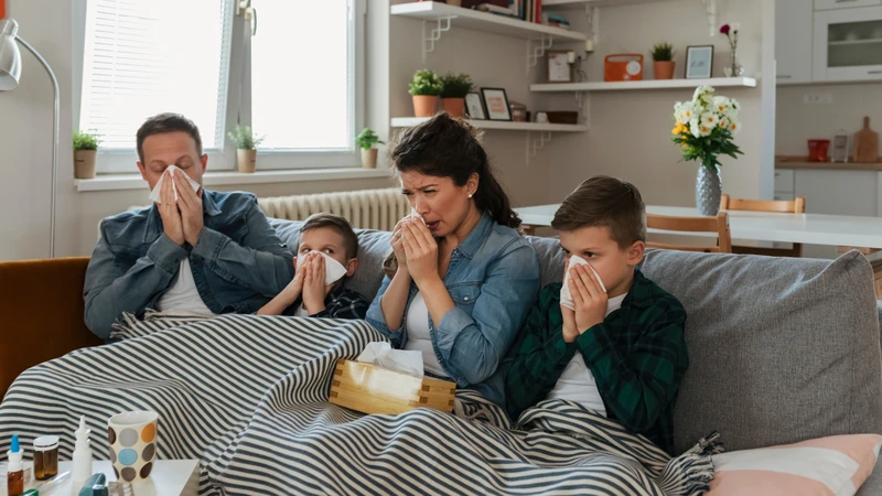 Thói quen tụ họp trong nhà mùa đông khiến cúm lây lan nhanh hơn
