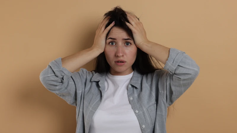 Khi bị đánh thức đột ngột trong trạng thái mộng du, người bệnh có thể rơi vào tình trạng rối loạn ý thức tạm thời