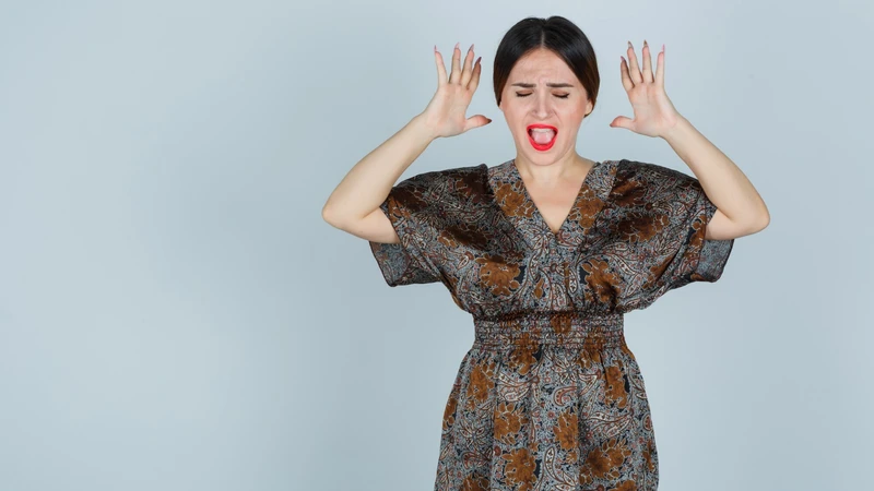Nhiều phụ nữ tiền mãn kinh trở nên dễ cáu gắt và nhạy cảm hơn bình thường