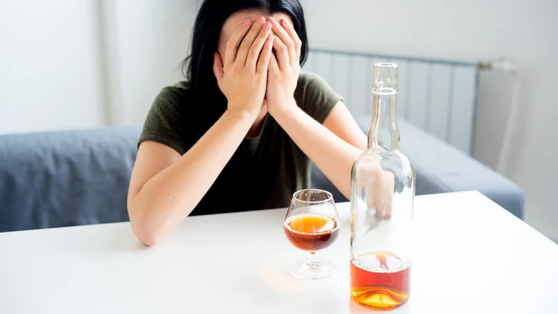 Nhiều người mắc các rối loạn tâm thần có xu hướng sử dụng rượu, ma túy hoặc các chất kích thích