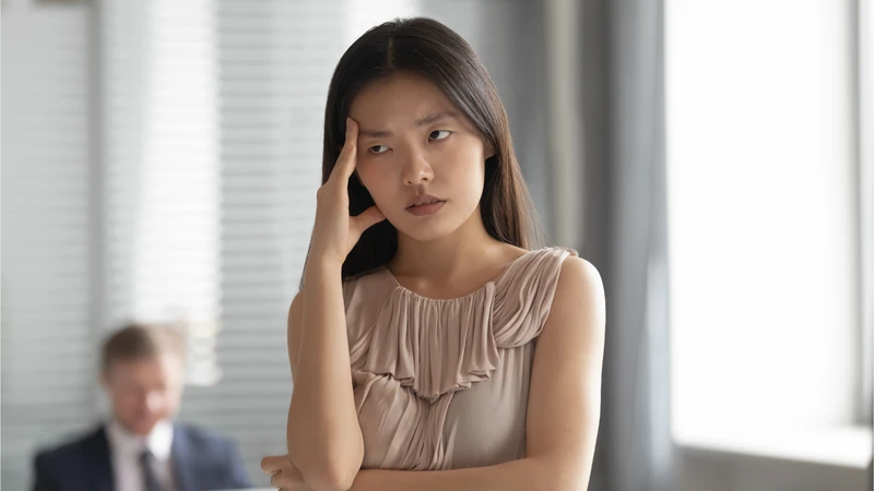 Biểu hiện âm tính ở giai đoạn mạn tính, làm suy giảm cảm xúc, hứng thú và khả năng giao tiếp xã hội