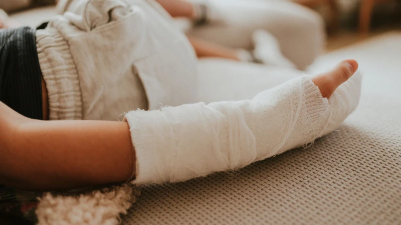 Bị viêm, nhiễm trùng hoặc sau chấn thương cũng có thể tăng hấp thu FDG