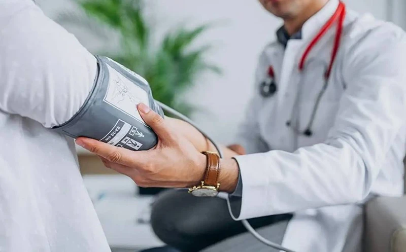 Táo bón đi ngoài ra máu có sao không? Cách phòng ngừa hiệu quả 4